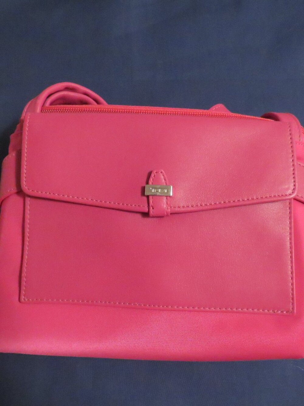 NWT TUMI Foldable Tote Fuchsia Pink Nylon Leather Trim Packable Travel Bag - Picture 4 of 15
